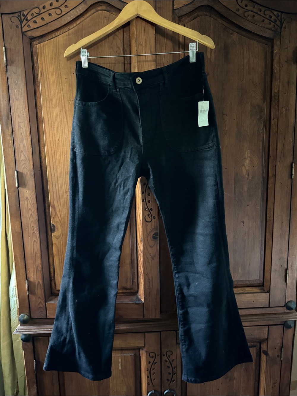 NWT PILCRO ANTHROPOLOGIE THE ICON JEAN JET BLACK. 31 PETITE.